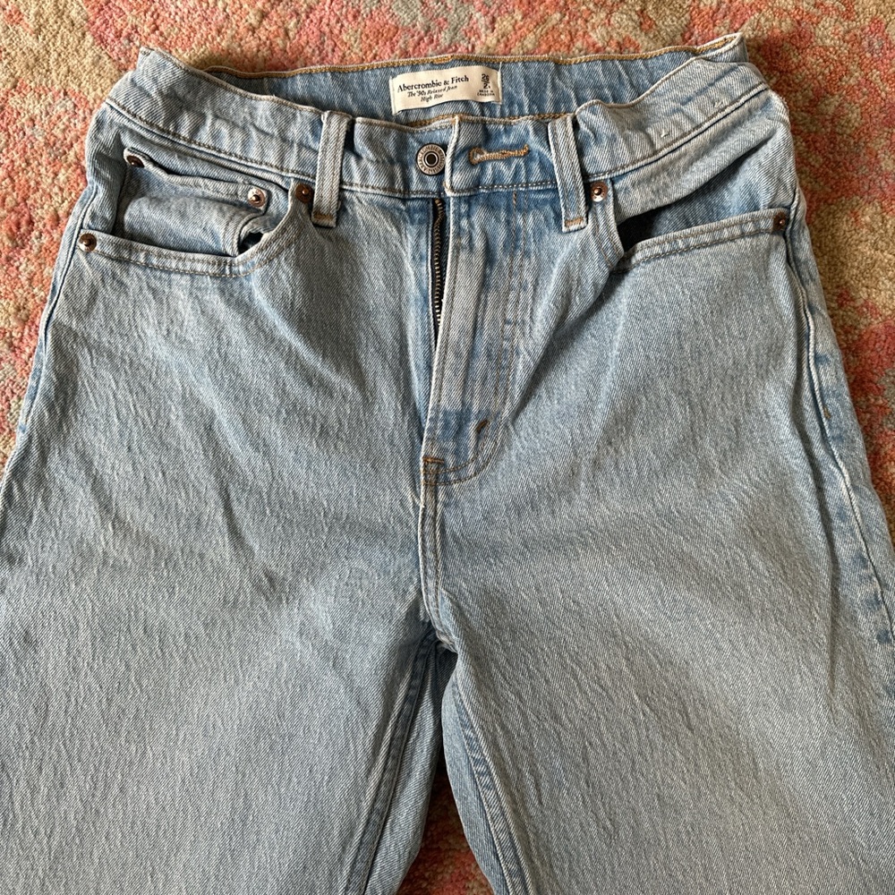 Abercrombie & Fitch 90s relaxed jean